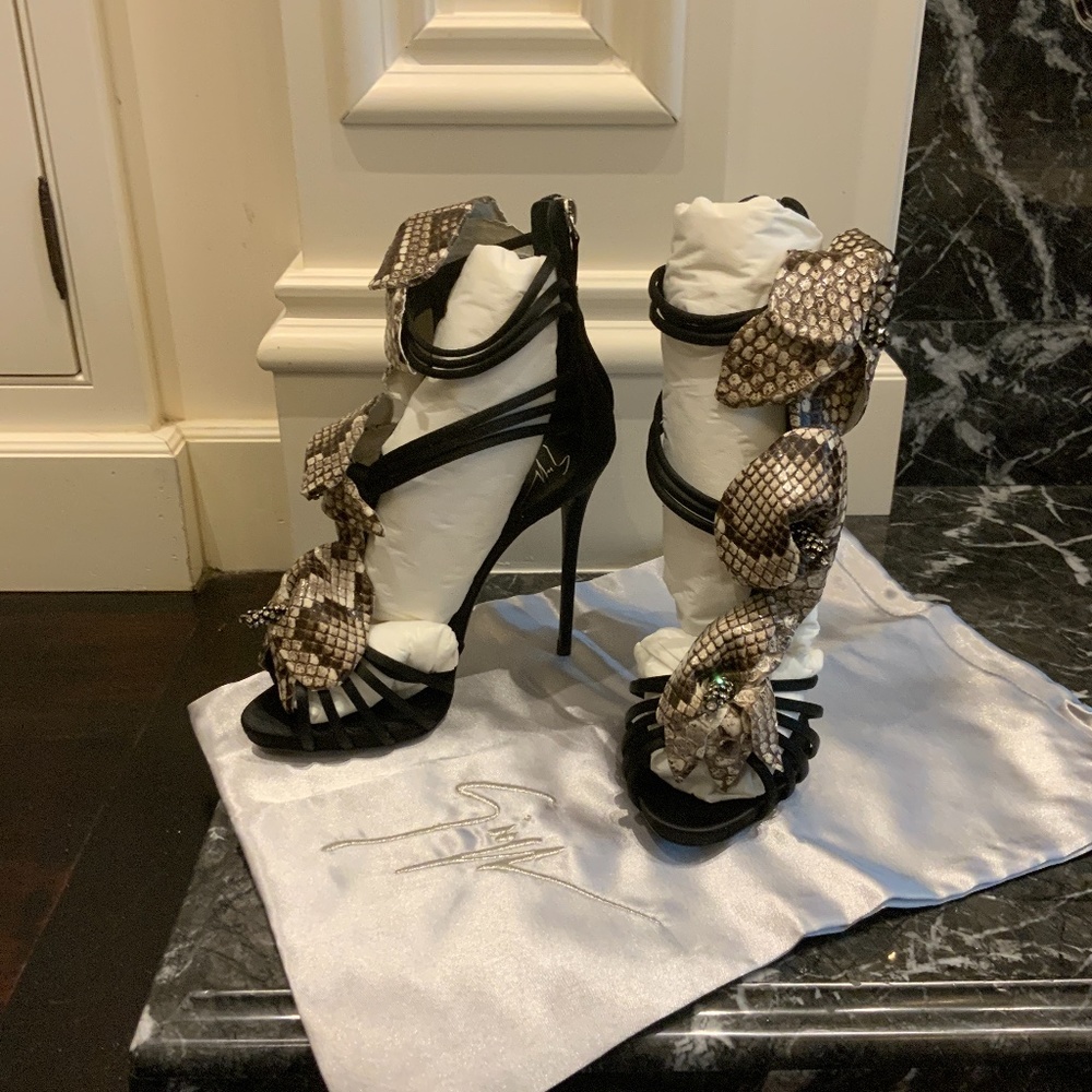 Giuseppe Zanotti, 7.5, black